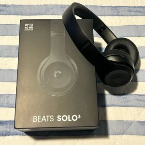 Beats Solo3 Wireless On-Ear Headphones